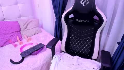 Snapshot of devil_megh chatting on February 27, 2025, 2:21 pm Meghan online show from February 27, 2025, 2:21 pm