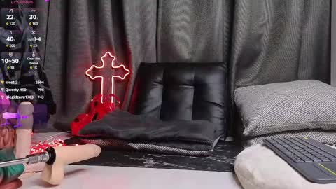 devil_s_bride online show from March 8, 2025, 2:23 am