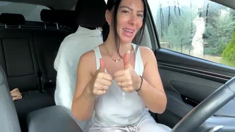 Snapshot of devilbunny01 chatting on October 5, 2025, 5:28 am Tina online show from October 5, 2025, 5:28 am