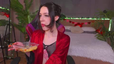 Snapshot of devilinee chatting on February 7, 2025, 10:08 am devilinee online show from February 7, 2025, 10:08 am