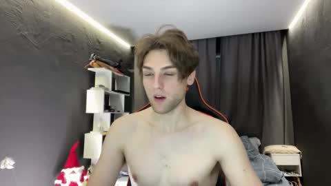 devilnut1 online show from November 26, 2025, 6:47 am