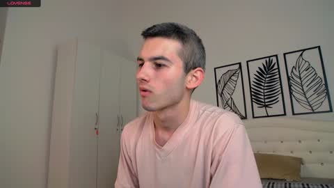 devin_ho online show from February 3, 2025, 11:36 pm