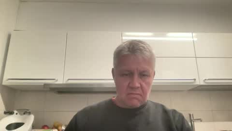 Devon online show from September 28, 2025, 10:48 pm