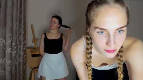 Snapshot of devpip chatting on December 3, 2025, 2:37 pm Pippi online show from December 3, 2025, 2:37 pm