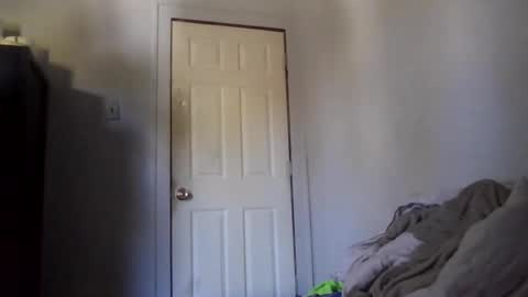 devykitten online show from October 27, 2025, 5:39 pm