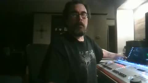 Mike Sounde online show from May 10, 2026, 3:33 am