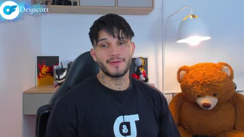 JULIAN online show from December 21, 2024, 1:04 am