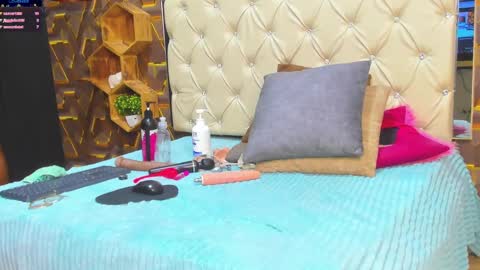 Madisson online show from January 15, 2025, 11:40 pm