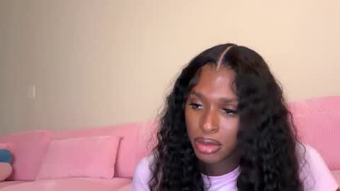 Dolly online show from December 3, 2025, 5:15 am