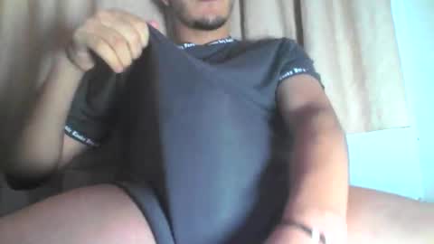 Snapshot of di_carter chatting on October 25, 2025, 8:14 pm Carter online show from October 25, 2025, 8:14 pm