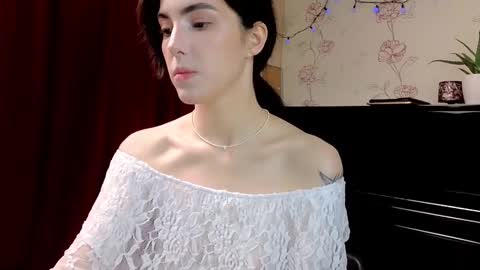 Diana online show from October 11, 2025, 2:26 pm