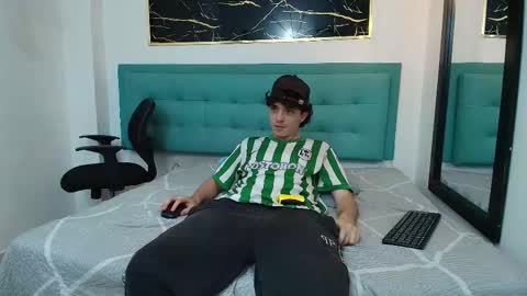   online show from October 16, 2025, 8:10 pm