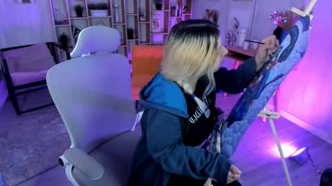 Dia online show from September 10, 2025, 5:35 pm