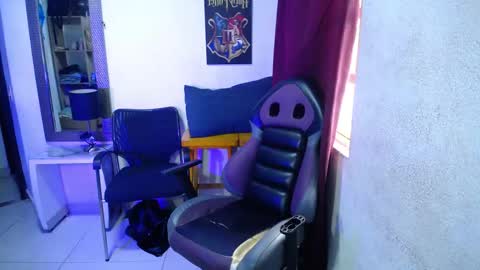 D I A B L A online show from December 14, 2025, 7:18 pm