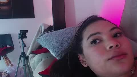 diamond_canela online show from February 26, 2025, 10:47 am