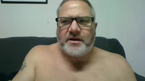 Snapshot of diamond_couple_82 chatting on January 7, 2025, 5:54 am diamond_couple_82 online show from January 7, 2025, 5:54 am