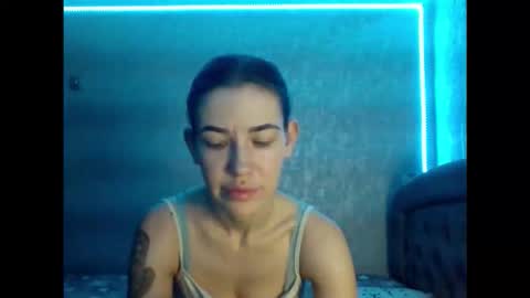 Diamond Dana online show from December 3, 2025, 8:29 pm