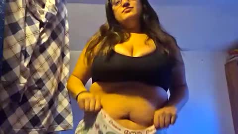 diamond_tease online show from November 26, 2025, 9:38 pm