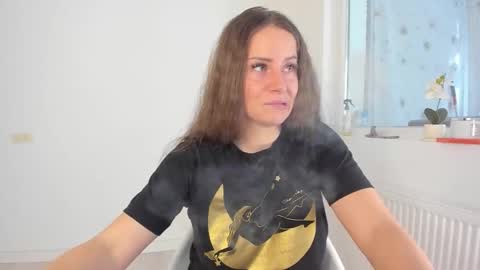 diamondkay_ online show from February 18, 2026, 7:26 am