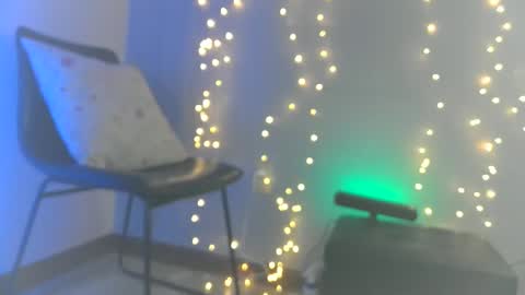 Snapshot of diamondshadows chatting on February 28, 2025, 5:59 am Diamonds online show from February 28, 2025, 5:59 am