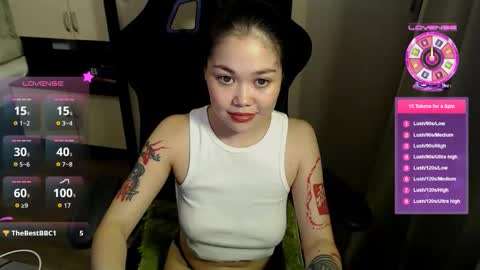 Snapshot of diana_custom chatting on November 15, 2025, 9:11 pm Diana online show from November 15, 2025, 9:11 pm