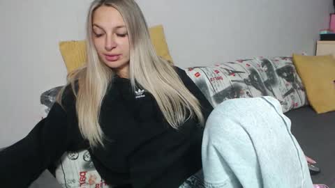 Snapshot of diana_lambert chatting on November 5, 2025, 8:58 am diana_lambert online show from November 5, 2025, 8:58 am