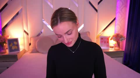 diana_nova online show from May 11, 2026, 6:30 am