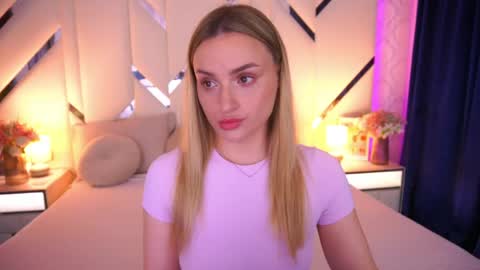 diana_nova online show from May 22, 2026, 1:39 pm