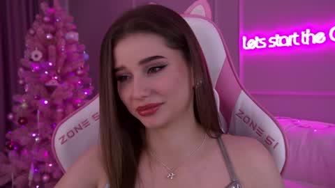 Snapshot of dianabecker chatting on December 25, 2024, 9:33 pm Diana online show from December 25, 2024, 9:33 pm