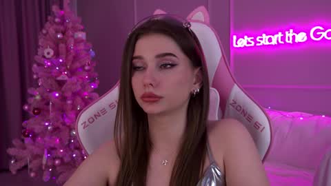 Snapshot of dianabecker chatting on December 26, 2024, 3:38 am Diana online show from December 26, 2024, 3:38 am