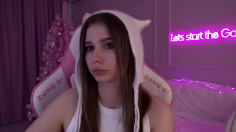 Snapshot of dianabecker chatting on December 29, 2024, 5:53 am Diana online show from December 29, 2024, 5:53 am