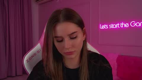 Diana online show from March 12, 2026, 7:53 pm