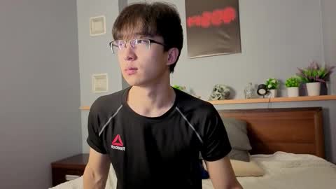 Snapshot of dianinav chatting on February 13, 2026, 12:12 pm Adam online show from February 13, 2026, 12:12 pm