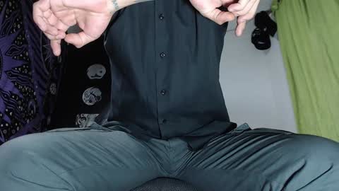 DICAPRIO online show from December 5, 2024, 1:47 am