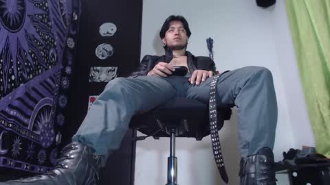 DICAPRIO online show from December 13, 2024, 6:59 pm