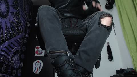 DICAPRIO online show from December 17, 2024, 2:23 am