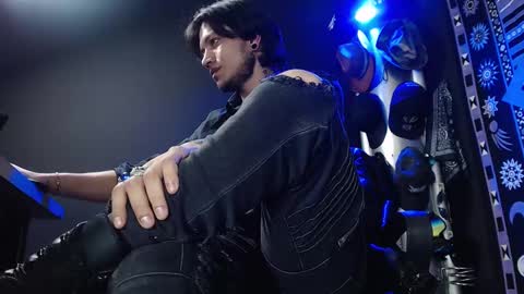 DICAPRIO online show from March 3, 2025, 9:48 pm