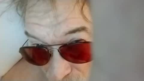 Snapshot of dickbowen64 chatting on February 8, 2026, 10:51 am Dickbowen online show from February 8, 2026, 10:51 am