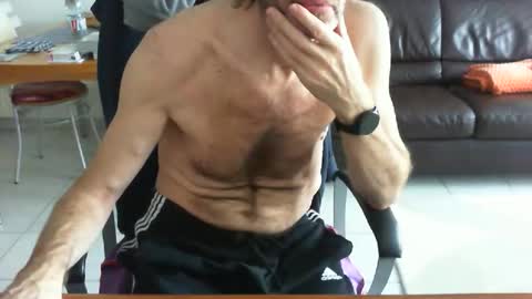 didonc from france..... online show from February 10, 2026, 10:08 am