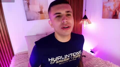 Snapshot of diiego_axel chatting on June 7, 2026, 3:32 am Diego online show from June 7, 2026, 3:32 am