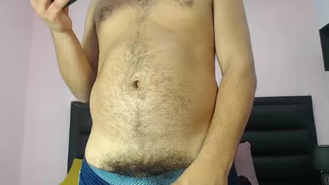 Snapshot of diiego_xxx chatting on February 5, 2025, 4:58 pm diiego_xxx online show from February 5, 2025, 4:58 pm