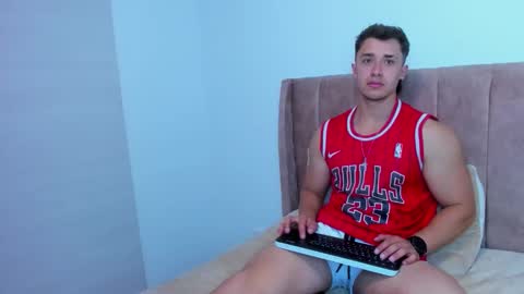 Dilan Coy online show from October 2, 2025, 11:01 pm