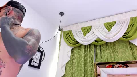 dilan_scootk_ online show from September 19, 2025, 6:30 pm