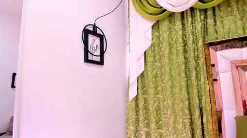 dilan_scootk_ online show from December 14, 2025, 11:26 am