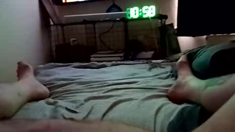 dilevics1985 online show from September 24, 2025, 9:56 am