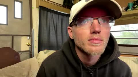 Daddy online show from April 29, 2026, 11:44 pm