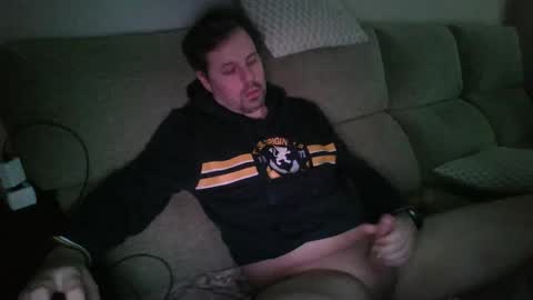 dili999 online show from December 6, 2024, 8:15 am