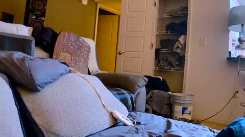 Dilldough405 online show from February 13, 2025, 11:26 pm