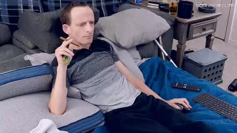 Dilldough405 online show from September 24, 2025, 8:17 am