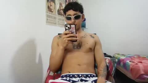 Snapshot of dillom420 chatting on January 23, 2025, 5:45 am dillom420 online show from January 23, 2025, 5:45 am